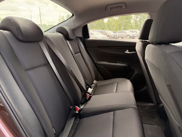 Solaris KRS Comfort 1.6 6AT в лизинг - 8
