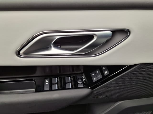 Land Rover Velar 2.0P 250 Dynamic SE в лизинг - 13