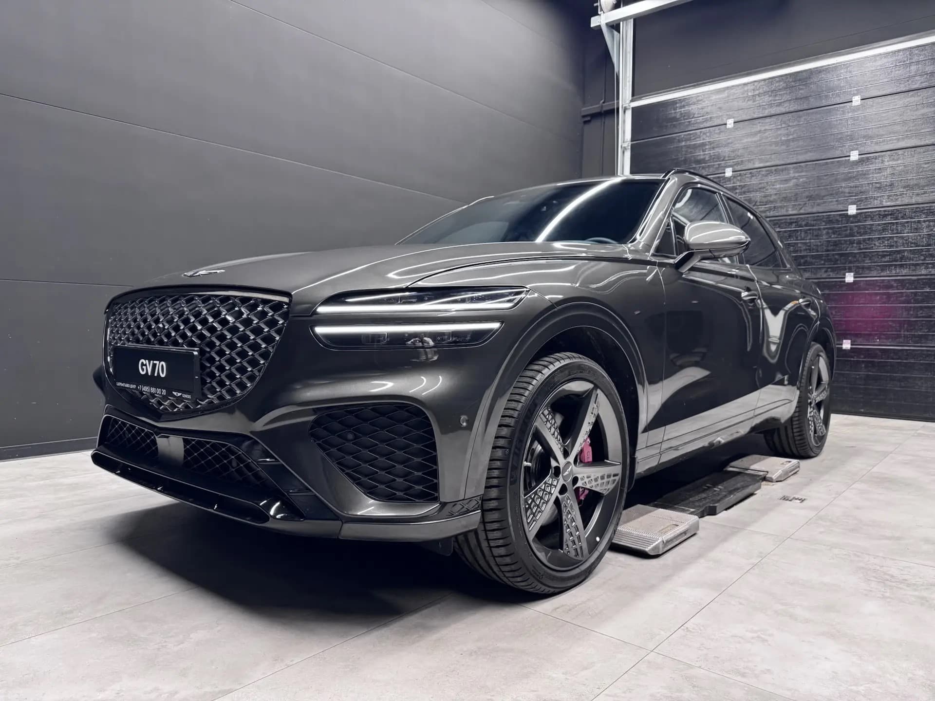 Genesis GV70 - 3