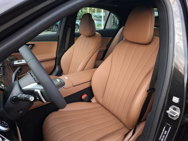 Mercedes-Benz E седан 300 полный привод АМГ Лайн (AMG Line) в лизинг - 10