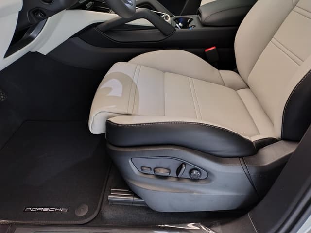 Porsche Cayenne E-Hybrid Black Edition в лизинг - 17