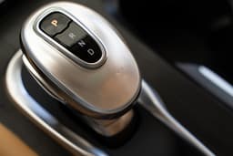 Voyah Dream PHEV Long Range (последовательный гибрид) в лизинг - 18