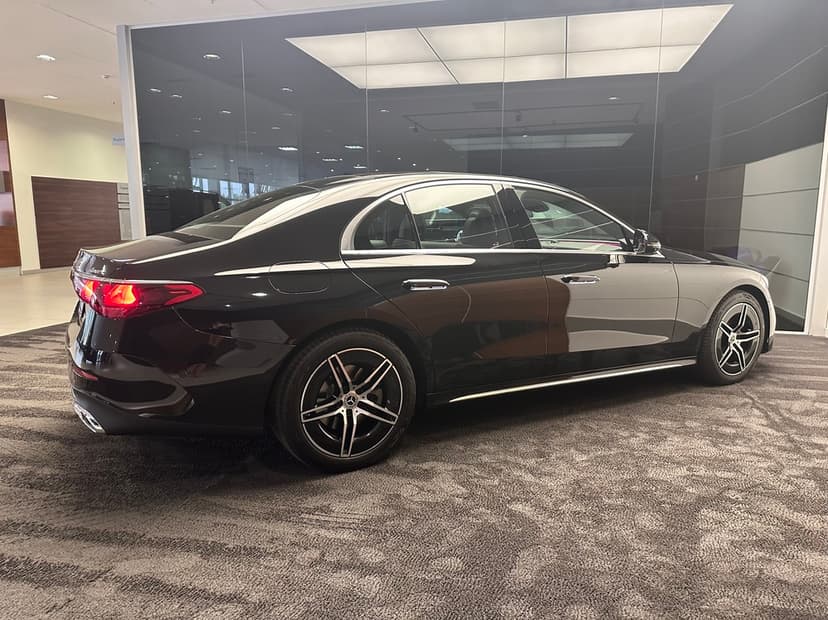 Mercedes-Benz E седан 300 4MATIC AMG Line в лизинг - 3