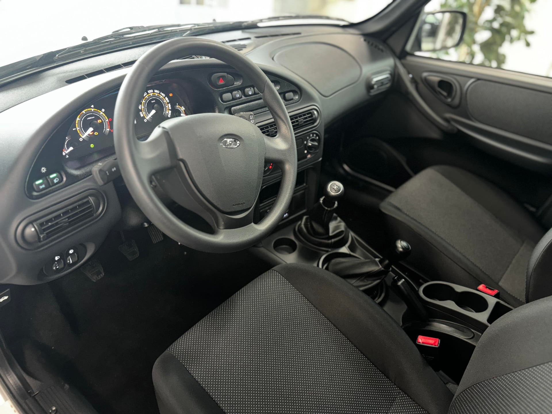 Lada Niva Travel Classic 1.8 90hp 5MT в лизинг - 9
