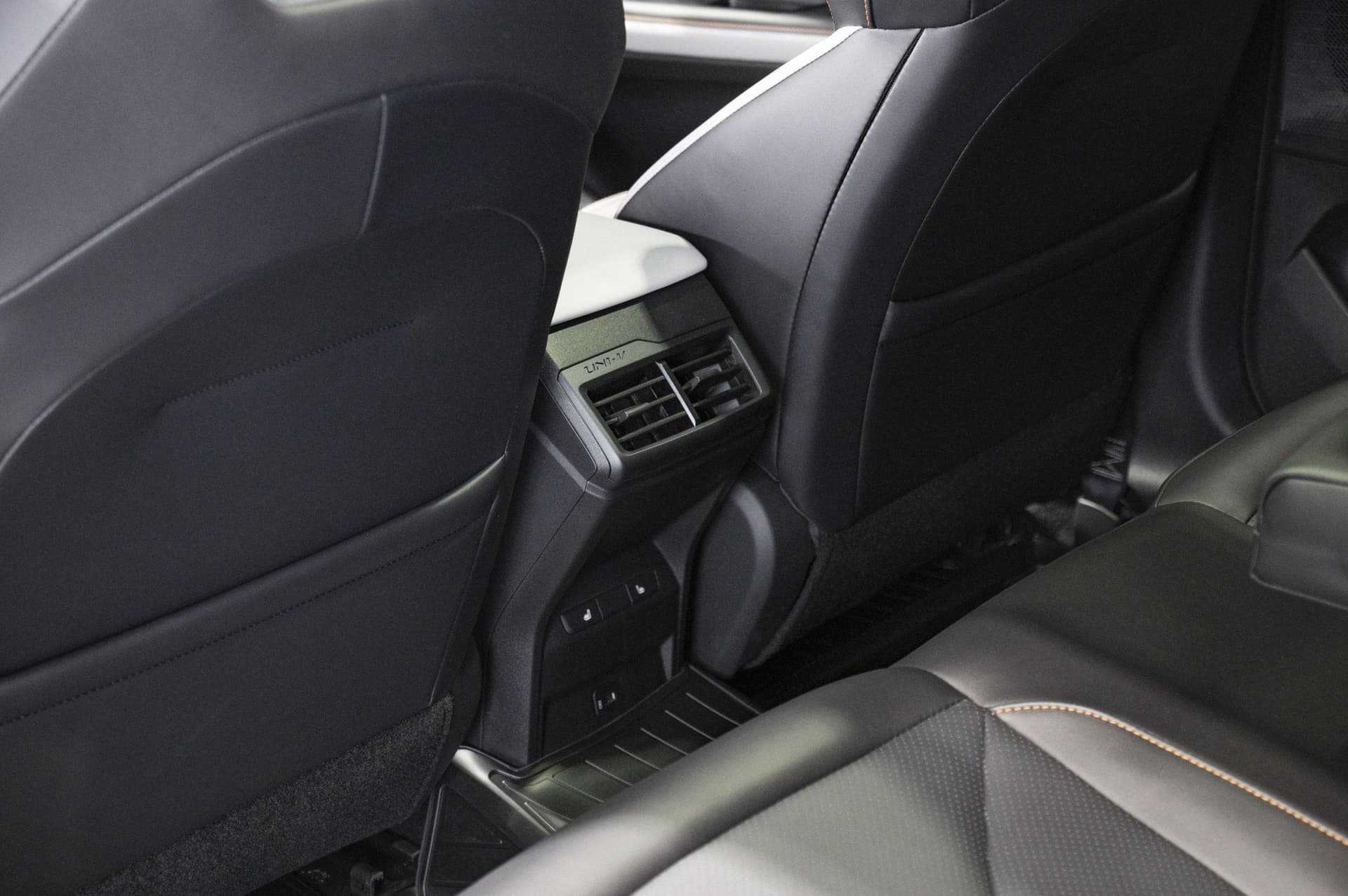 Changan Uni-V Tech 1.5T 7DCT в лизинг - 22