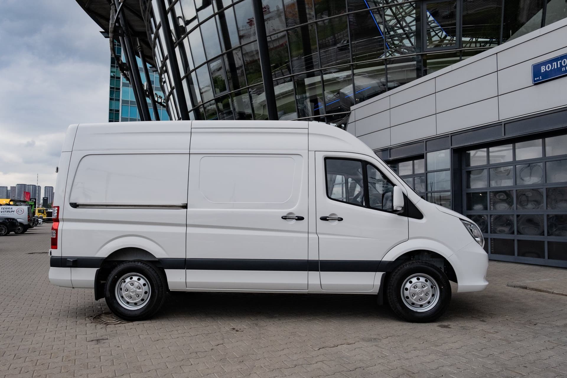 Foton Toano Фургон L2H2 односкатная  3.5T 2.8D 6MT в лизинг - 3