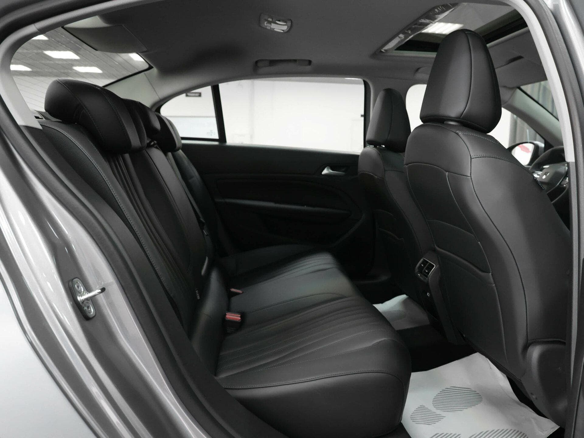 Peugeot 408 Лату Версия 1.5Т 173 л.с. АТ в лизинг - 13