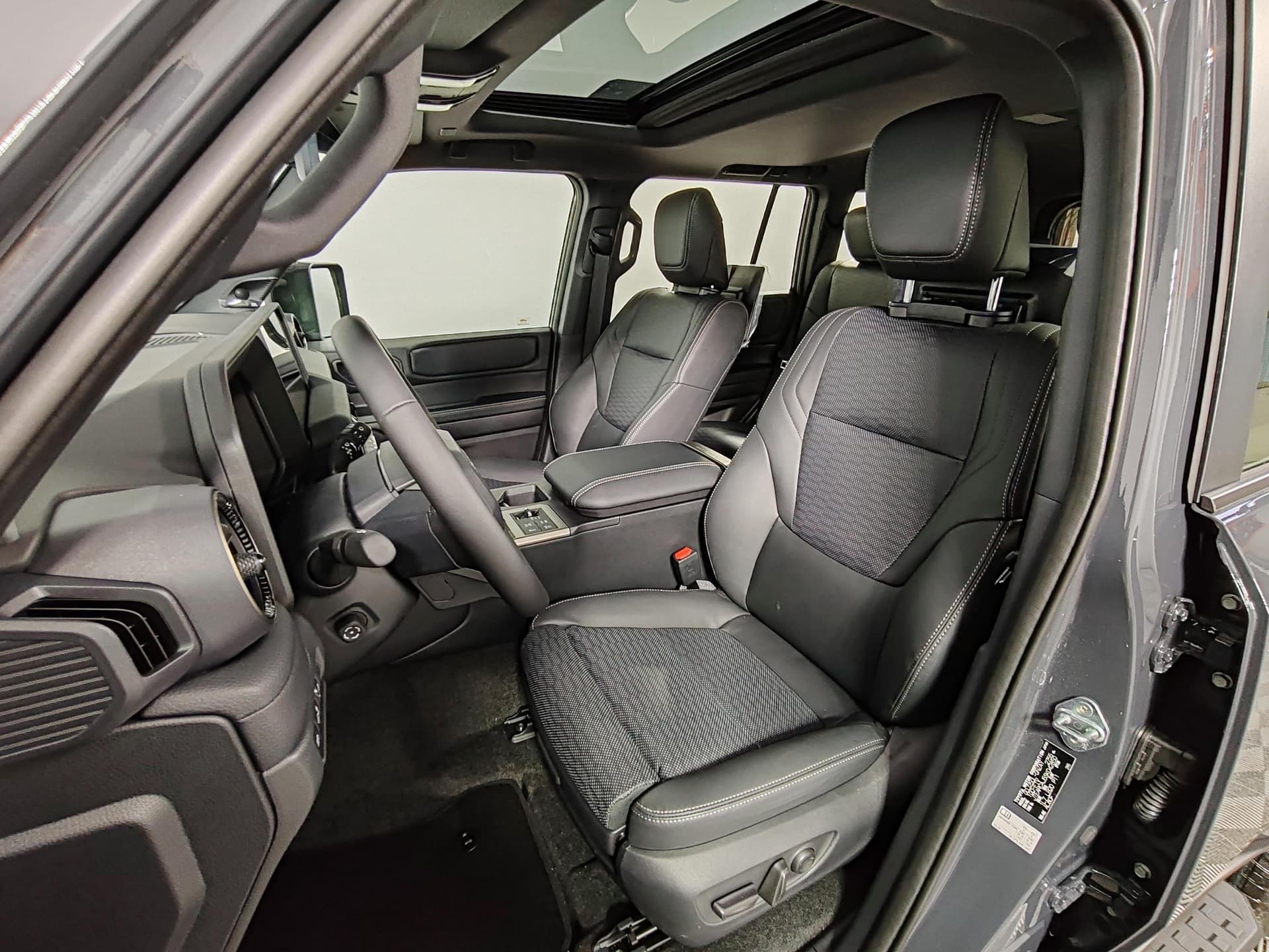 Toyota Land Cruiser Prado Mid VX 2.8d АКП в лизинг - 20
