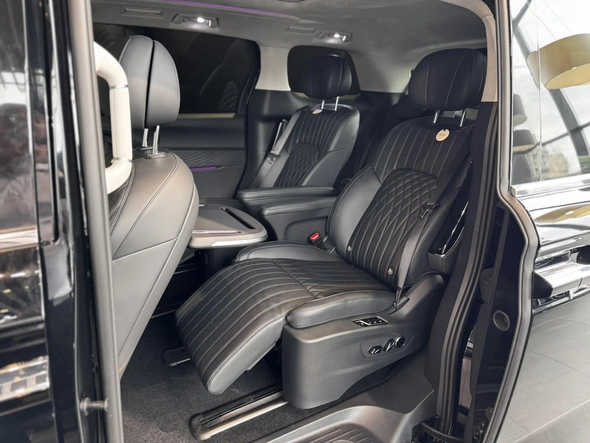 Voyah Dream PHEV Long Range (последовательный гибрид) в лизинг - 7
