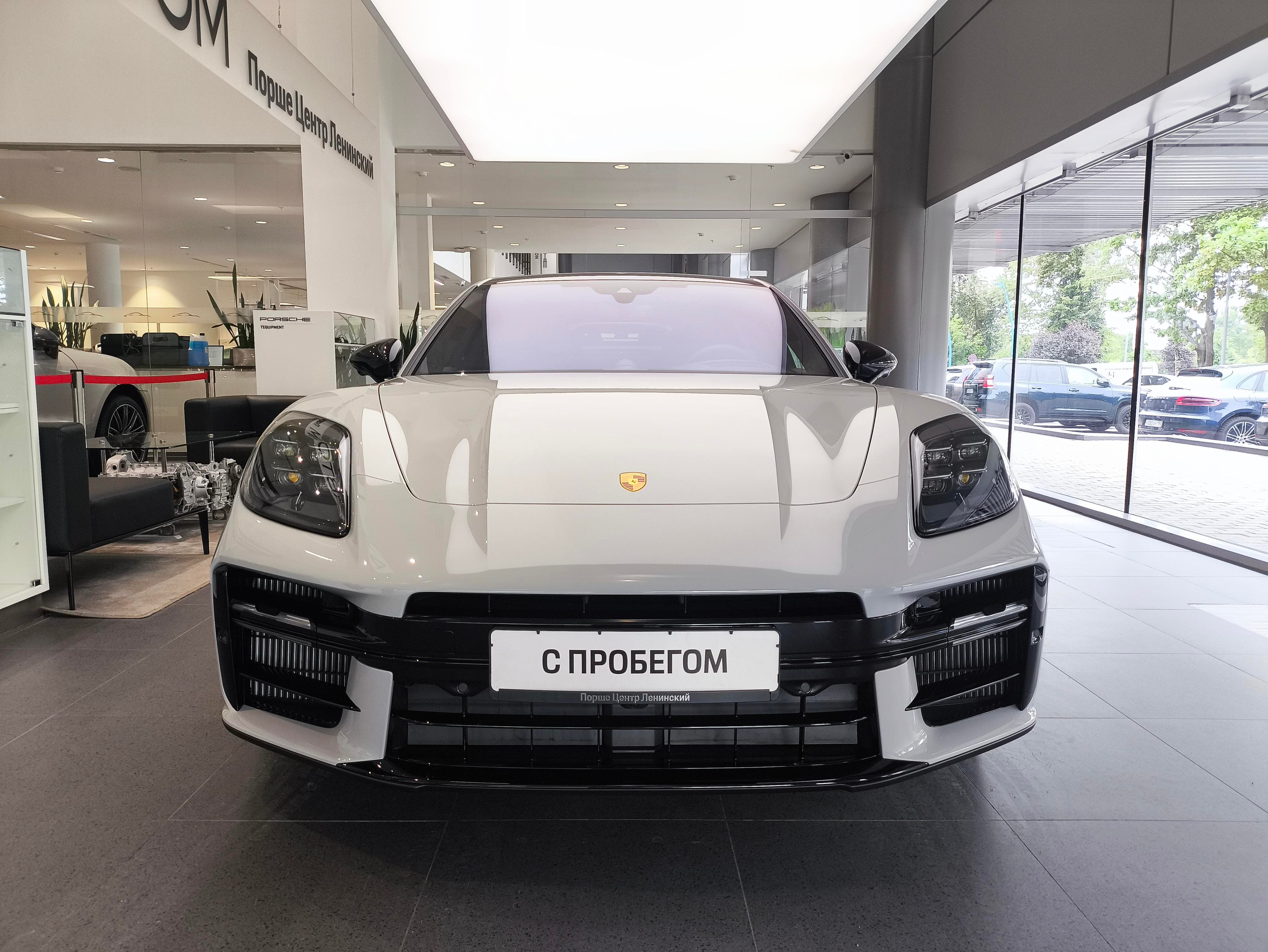 Porsche Panamera - 5