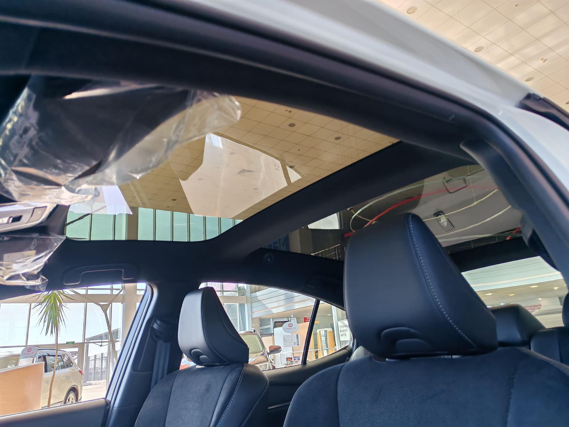 Toyota Camry 2.0HXS Sports Plus Edition в лизинг - 20