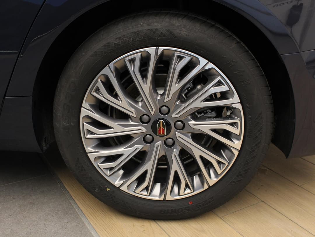 Hongqi H5 Deluxe+ 2.0T в лизинг - 10