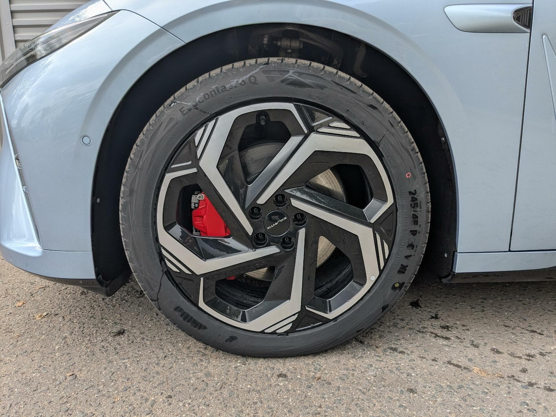 Exlantix ES 1.5 Hyb AT AWD в лизинг - 8