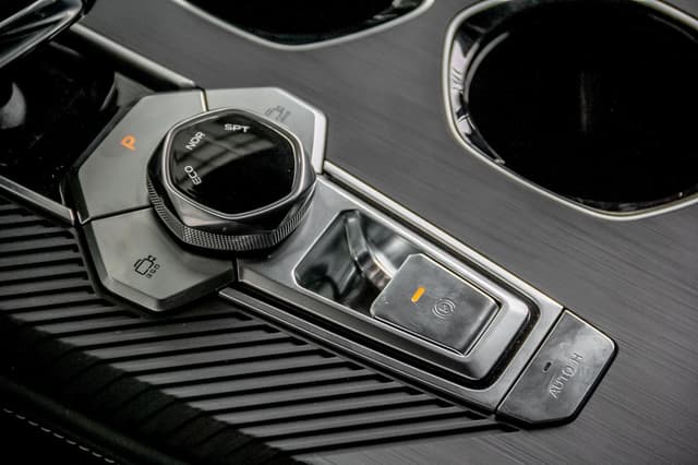 Changan Uni-K Tech 2.0 8AT AWD в лизинг - 18