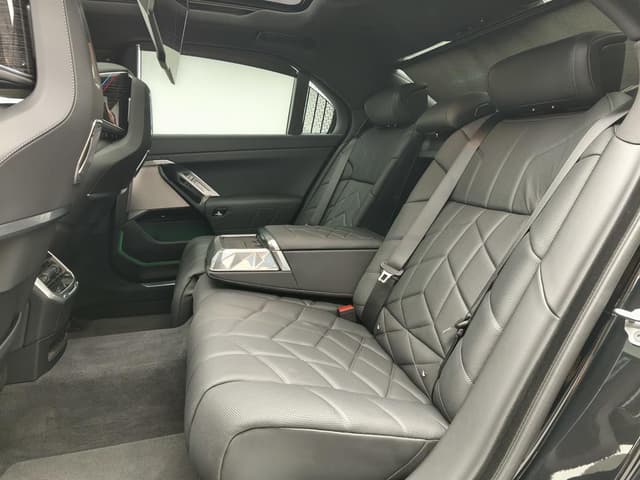 BMW 7 серия 740i xDrive в лизинг - 13