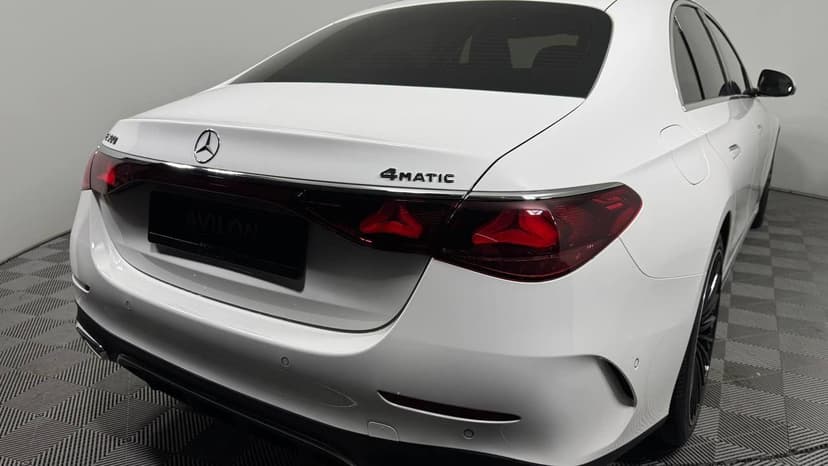 Mercedes-Benz E седан 300 полный привод АМГ Лайн (AMG Line) в лизинг - 7