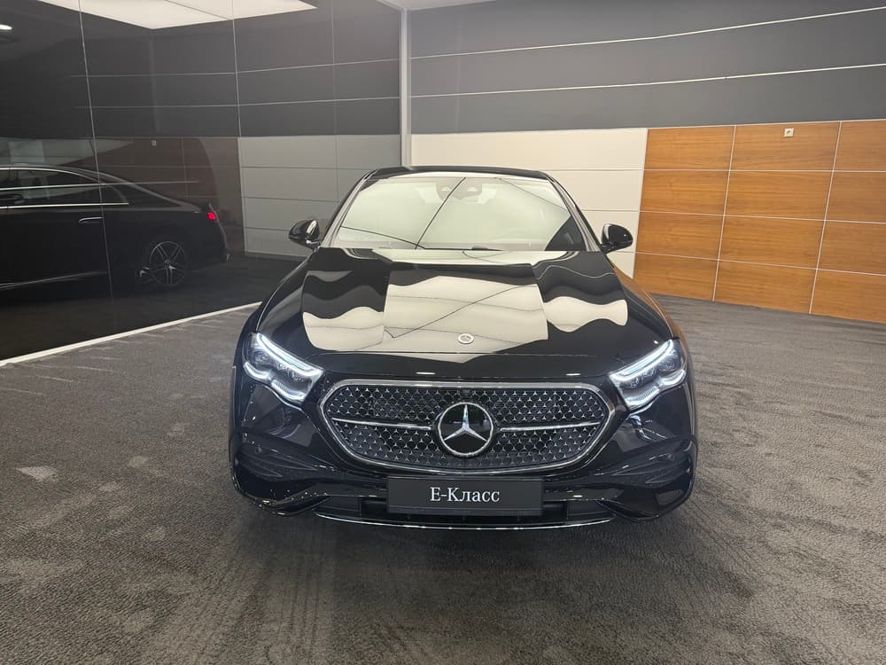 Mercedes-Benz E седан - 5