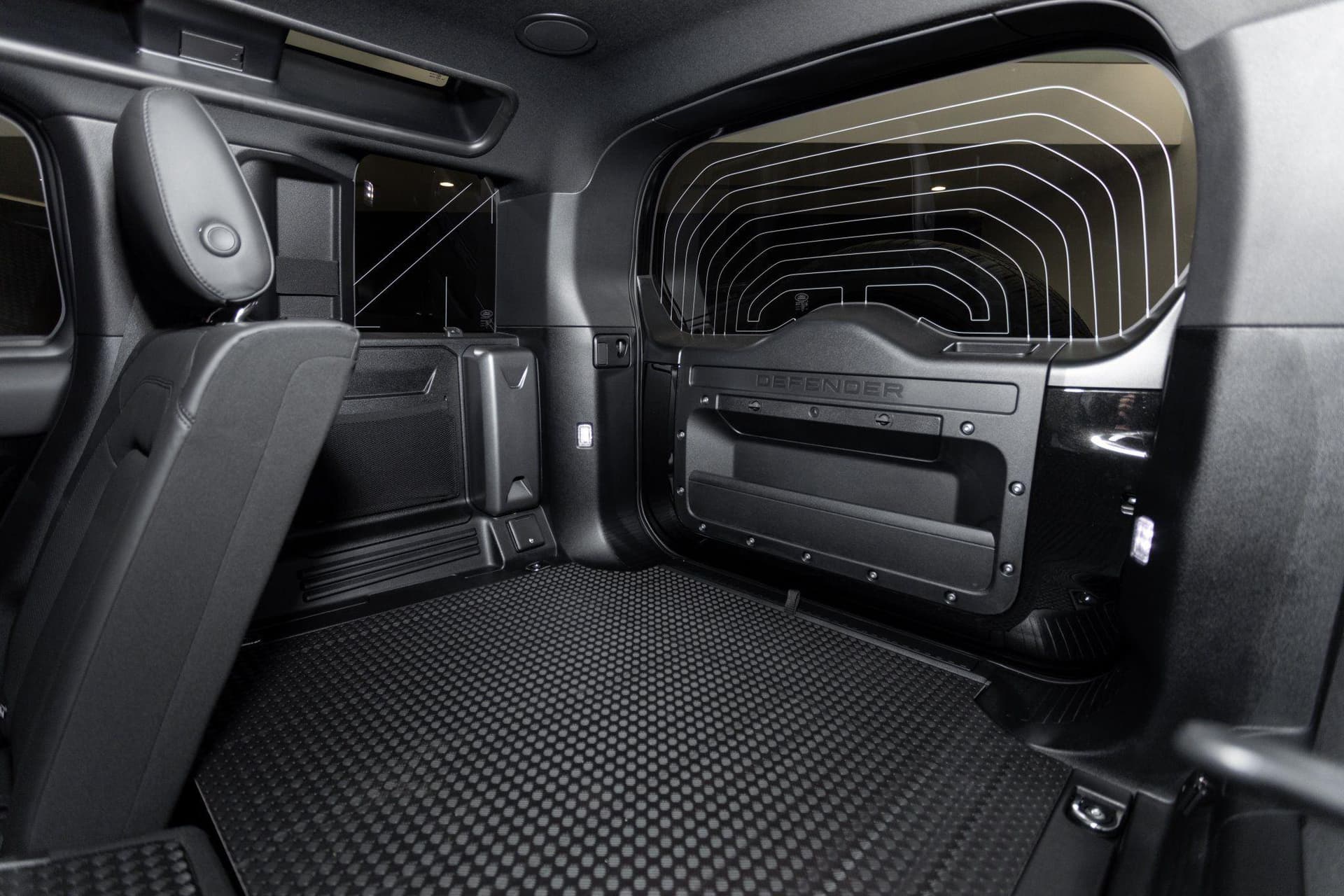 Land Rover Defender 110 3.0 дизель 350 л.с. гибрид Икс-Дайнэмик ХСЕ (X-Dynamic HSE) в лизинг - 13