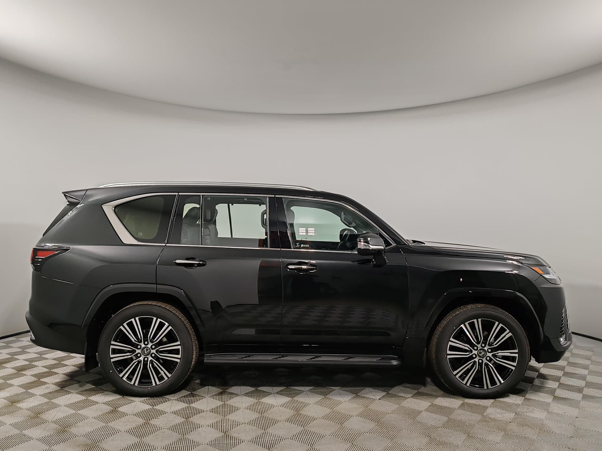 Lexus LX 600 Urban PTL в лизинг - 5