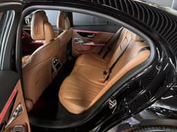 Mercedes-Benz E седан 300 полный привод АМГ Лайн (AMG Line) в лизинг - 8