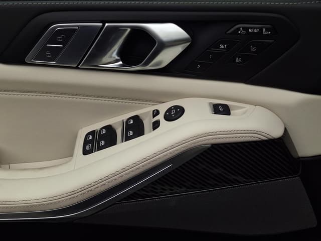 BMW X7 Икс-Драйв40д М Спорт (M Sport) в лизинг - 13