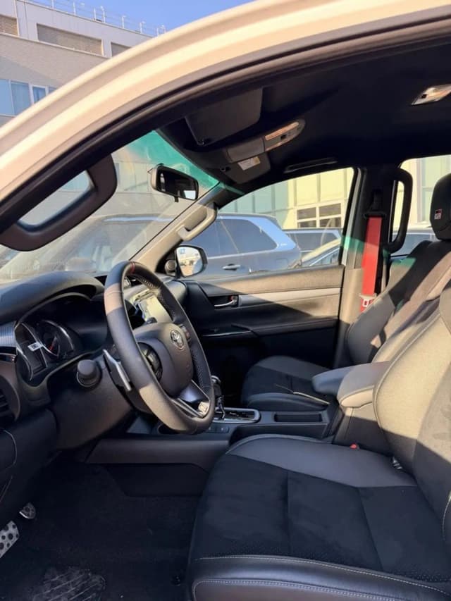 Toyota Hilux GR Sport 4.0 AT в лизинг - 10