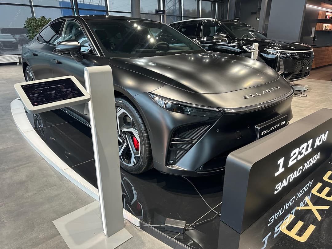 Exlantix ES 1.5 Hyb AT AWD в лизинг - 2