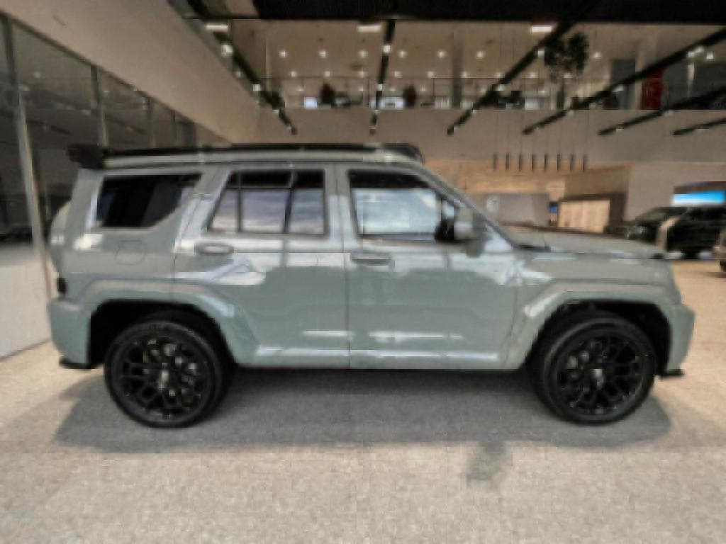 Tank 700 Edition One 3.0 HEV 9AT 4WD в лизинг - 4