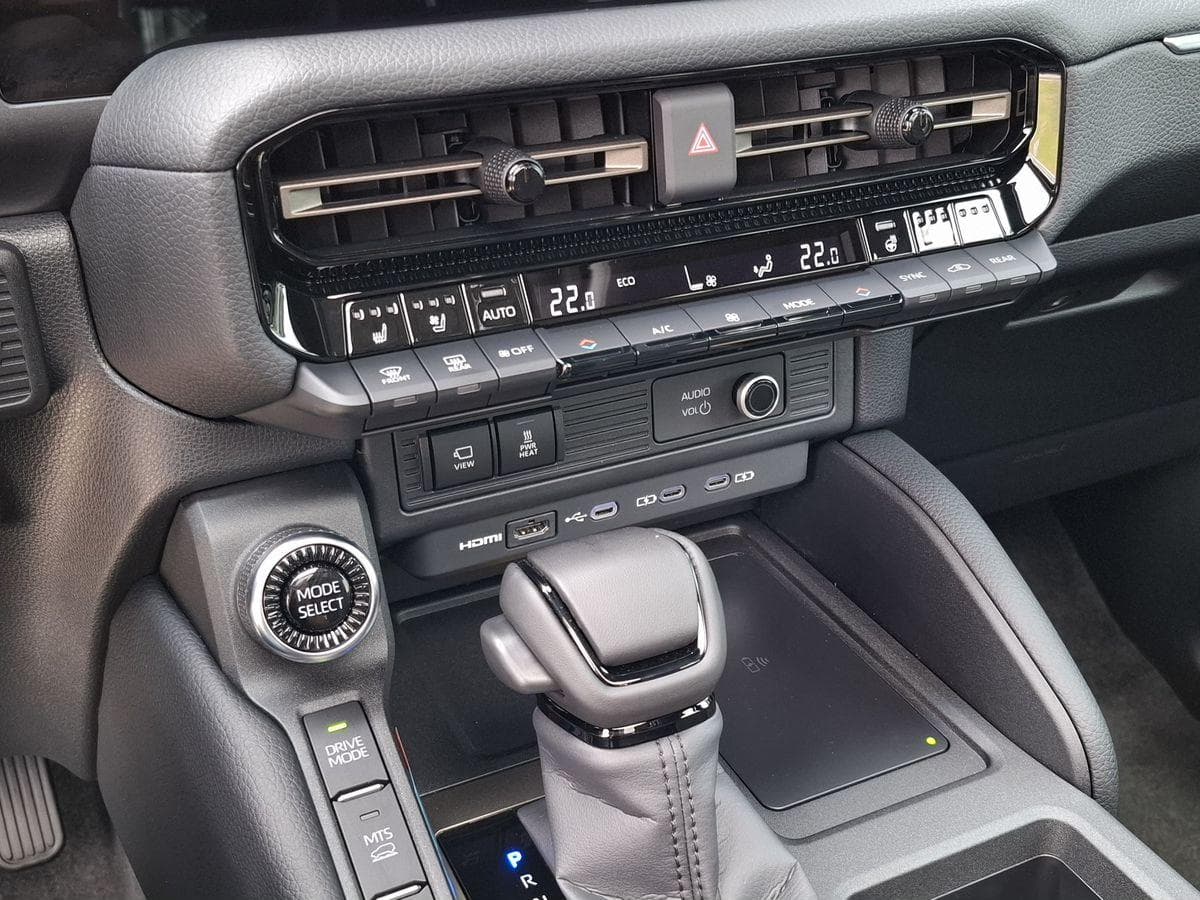 Toyota Land Cruiser Prado Premium VX-L 2.8d АКП в лизинг - 21