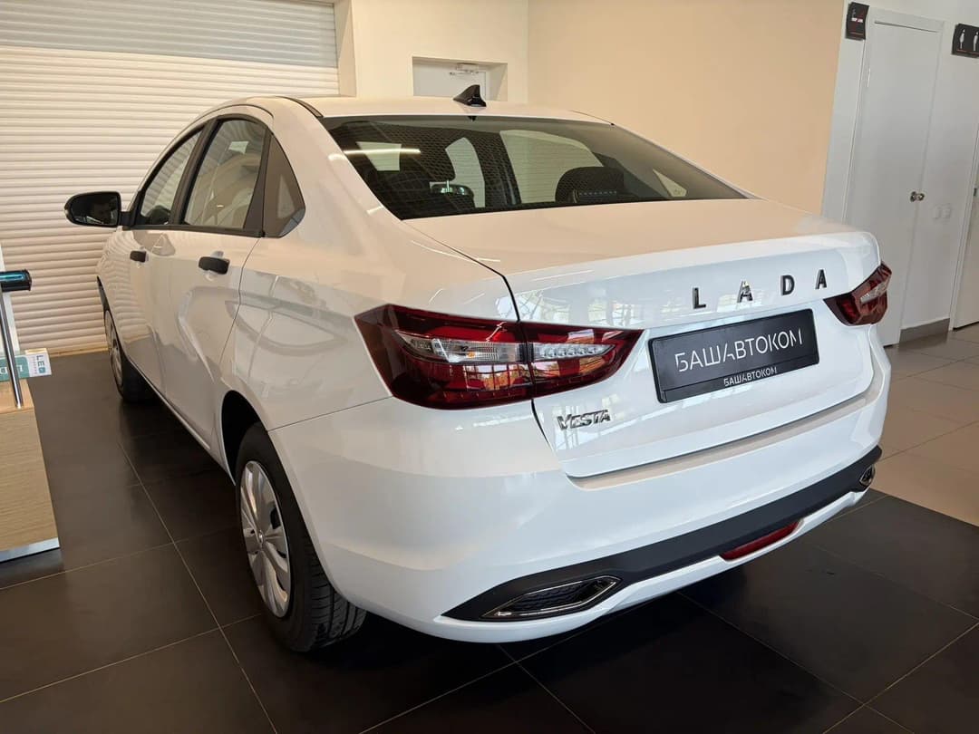 Lada Vesta седан Comfort 1.6 106hp 5MT в лизинг - 8