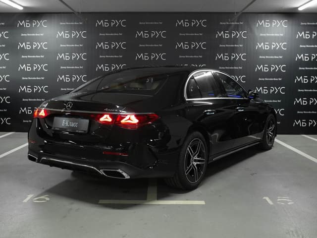 Mercedes-Benz E седан - 5