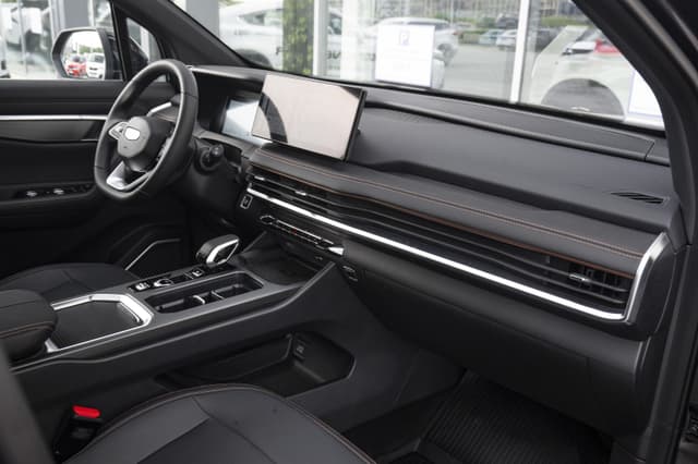 Geely Okavango Flagship 2.0T 7DCT 2WD в лизинг - 17