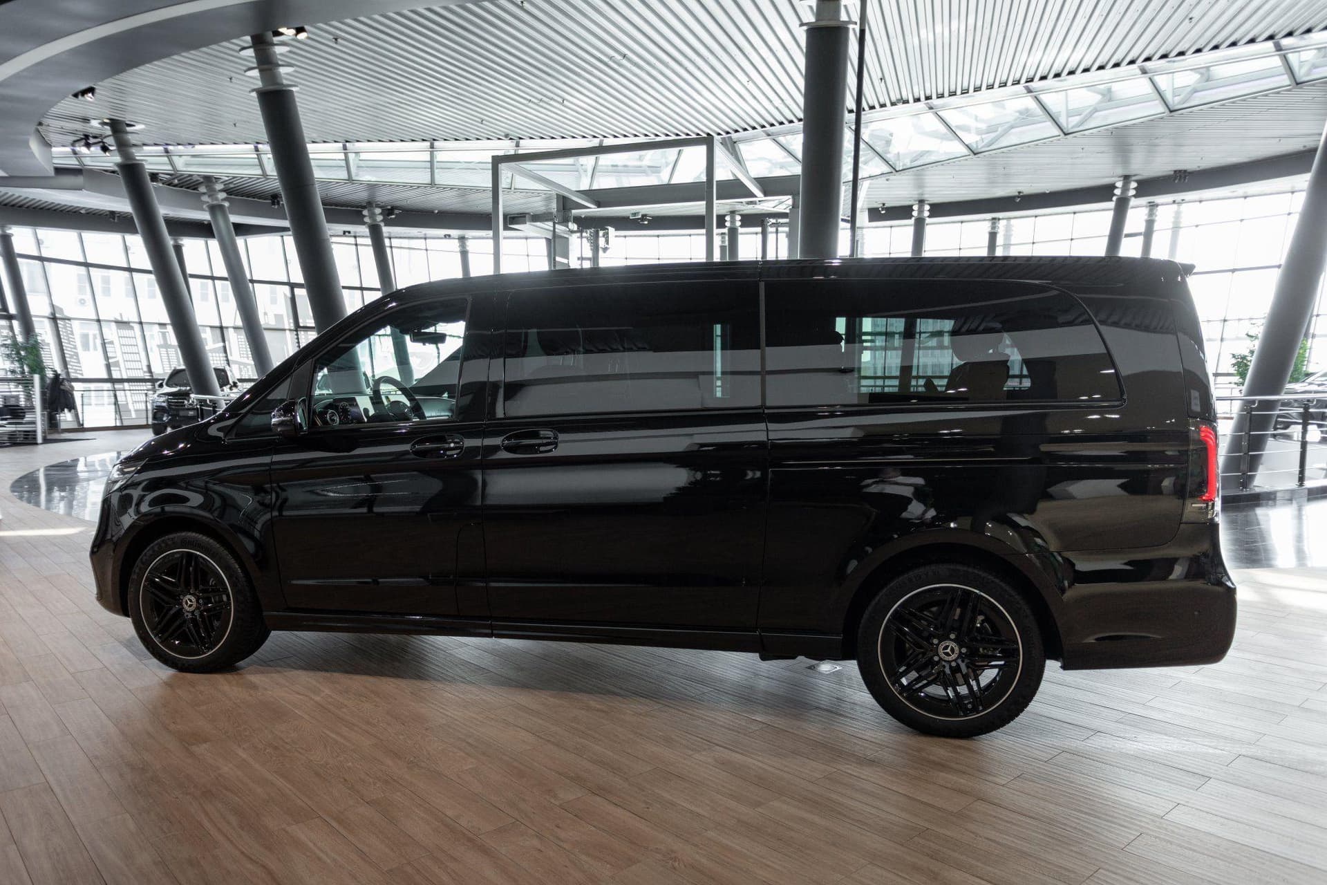 Mercedes-Benz V 300 d EL 4MATIC EXCLUSIVE в лизинг - 4