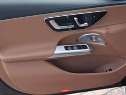Mercedes-Benz E седан 300 полный привод АМГ Лайн (AMG Line) в лизинг - 16