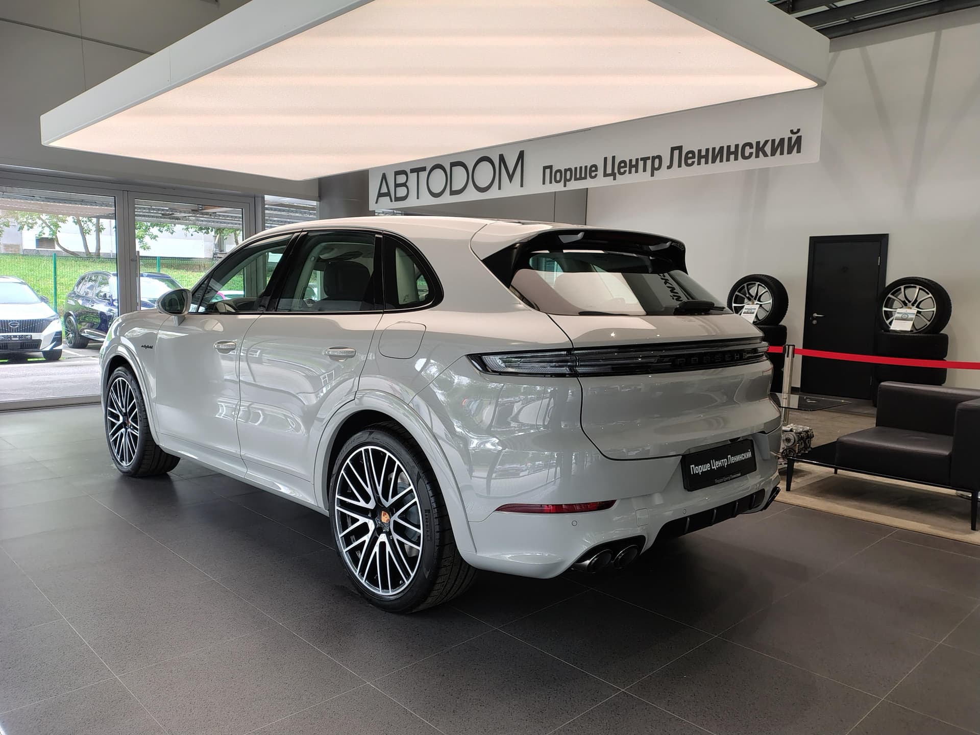 Porsche Cayenne E-Hybrid Black Edition в лизинг - 4