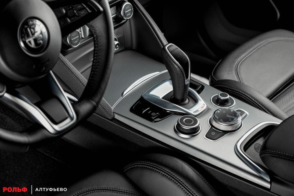 Alfa Romeo Stelvio Велоче 2.0Т 280 л.с. полный привод АТ (Veloce) в лизинг - 12
