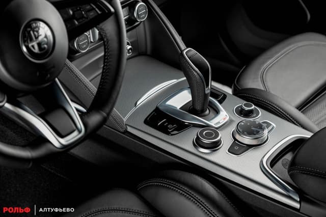 Alfa Romeo Stelvio Велоче 2.0Т 280 л.с. полный привод АТ (Veloce) в лизинг - 12
