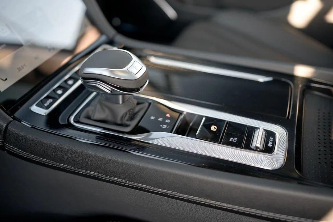 Hongqi H5 Black Edition 2.0Т в лизинг - 19
