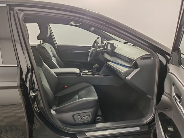 Toyota Camry 2.0HXS Sports Plus Edition в лизинг - 17