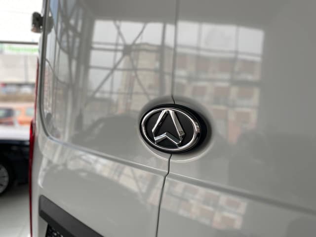 Avior V90 Фургон L3H2 3.5T 2.0TD 6MT FWD в лизинг - 24