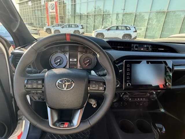 Toyota Hilux GR Sport 4.0 AT в лизинг - 9