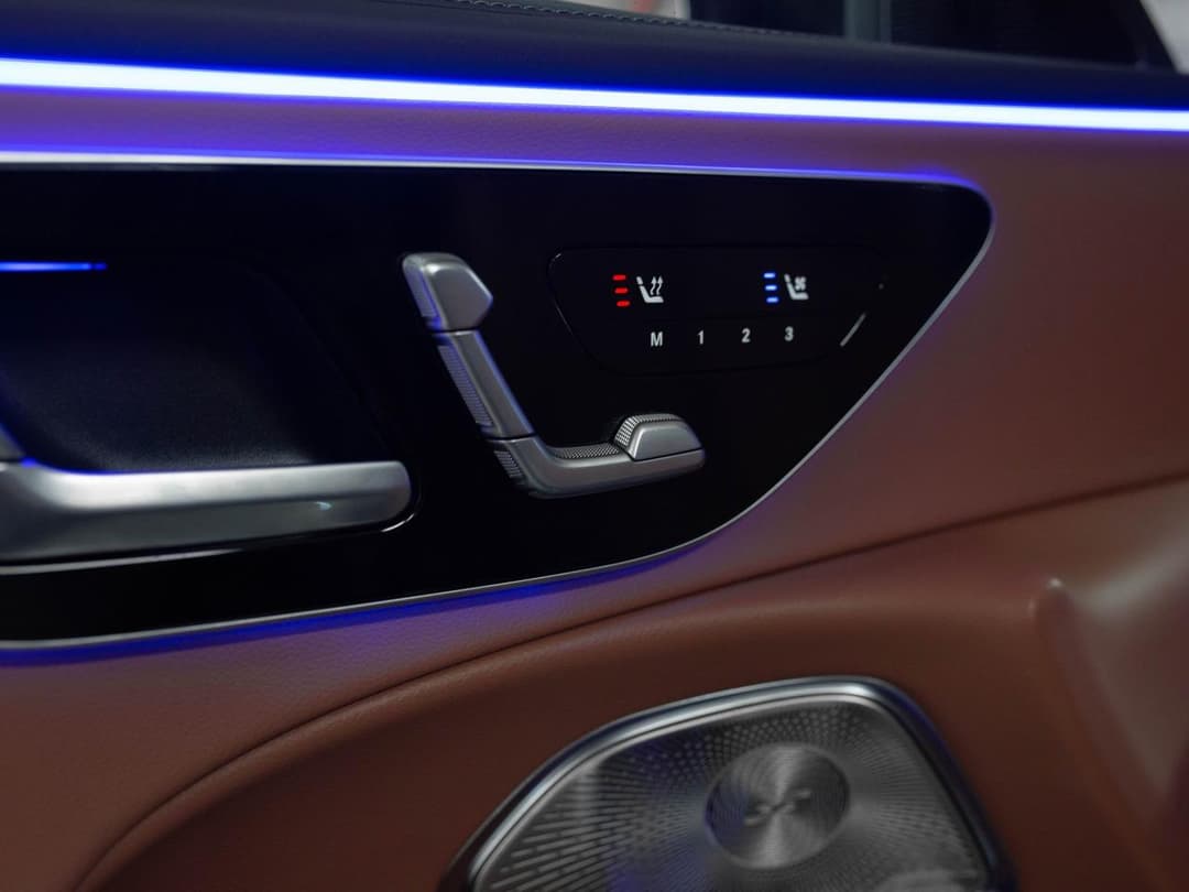 Mercedes-Benz E седан 300 полный привод АМГ Лайн (AMG Line) в лизинг - 10
