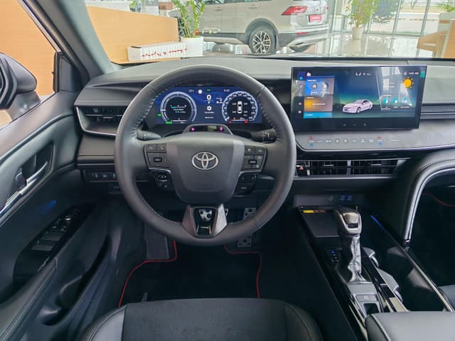 Toyota Camry 2.0HXS Sports Plus Edition в лизинг - 8