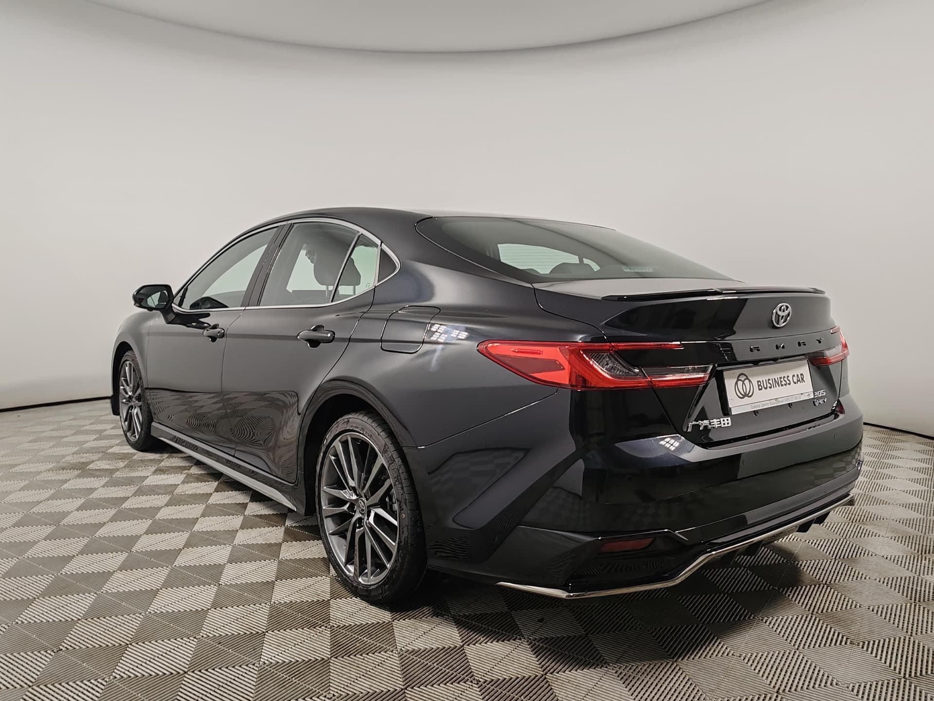 Toyota Camry 2.0HXS Sports Plus Edition в лизинг - 8