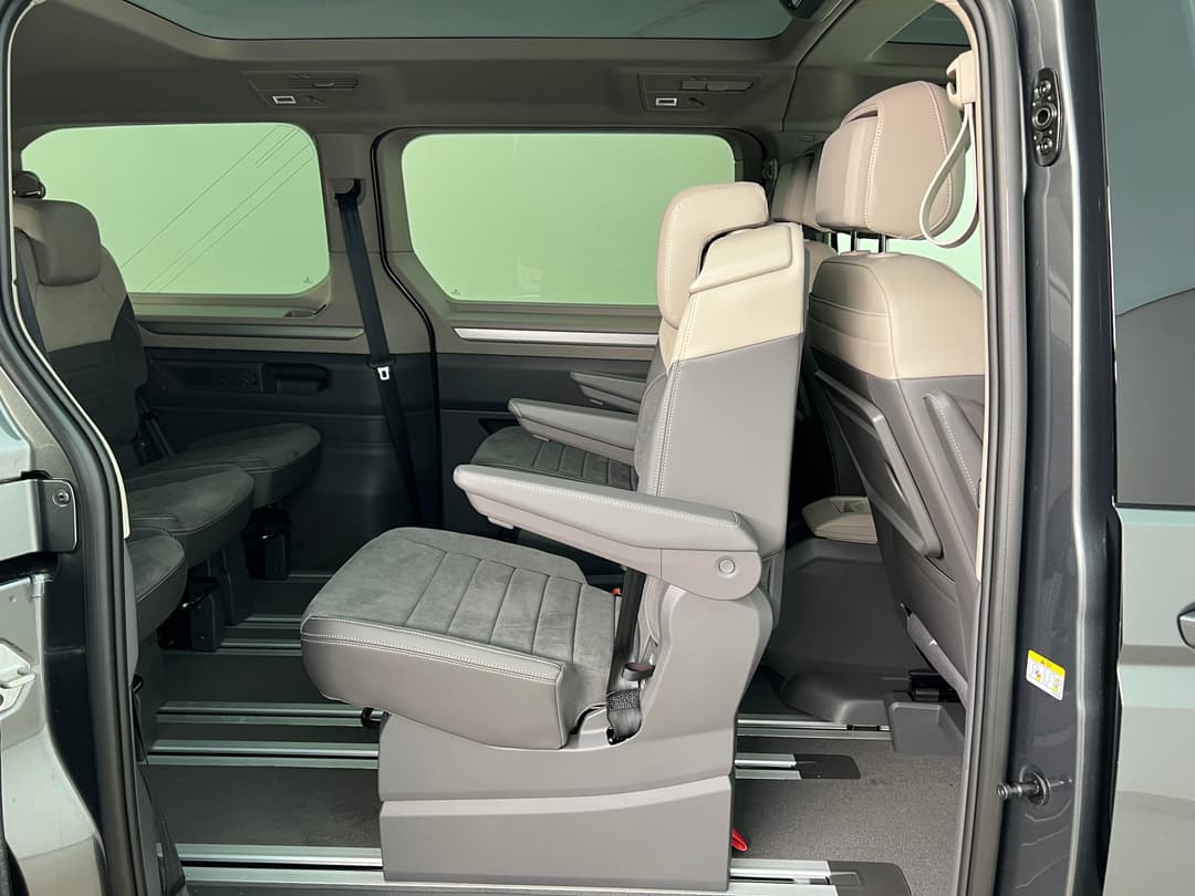 Volkswagen Multivan Лайф 2.0 дизель 150 л.с. АТ длинный (Life) в лизинг - 12