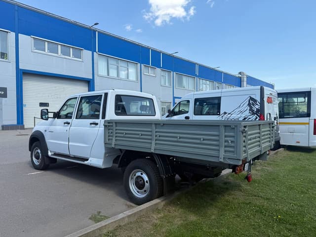 UAZ Profi двухрядная кабина Двойная кабина с бортом Base 4х4 2.7 5MT в лизинг - 7