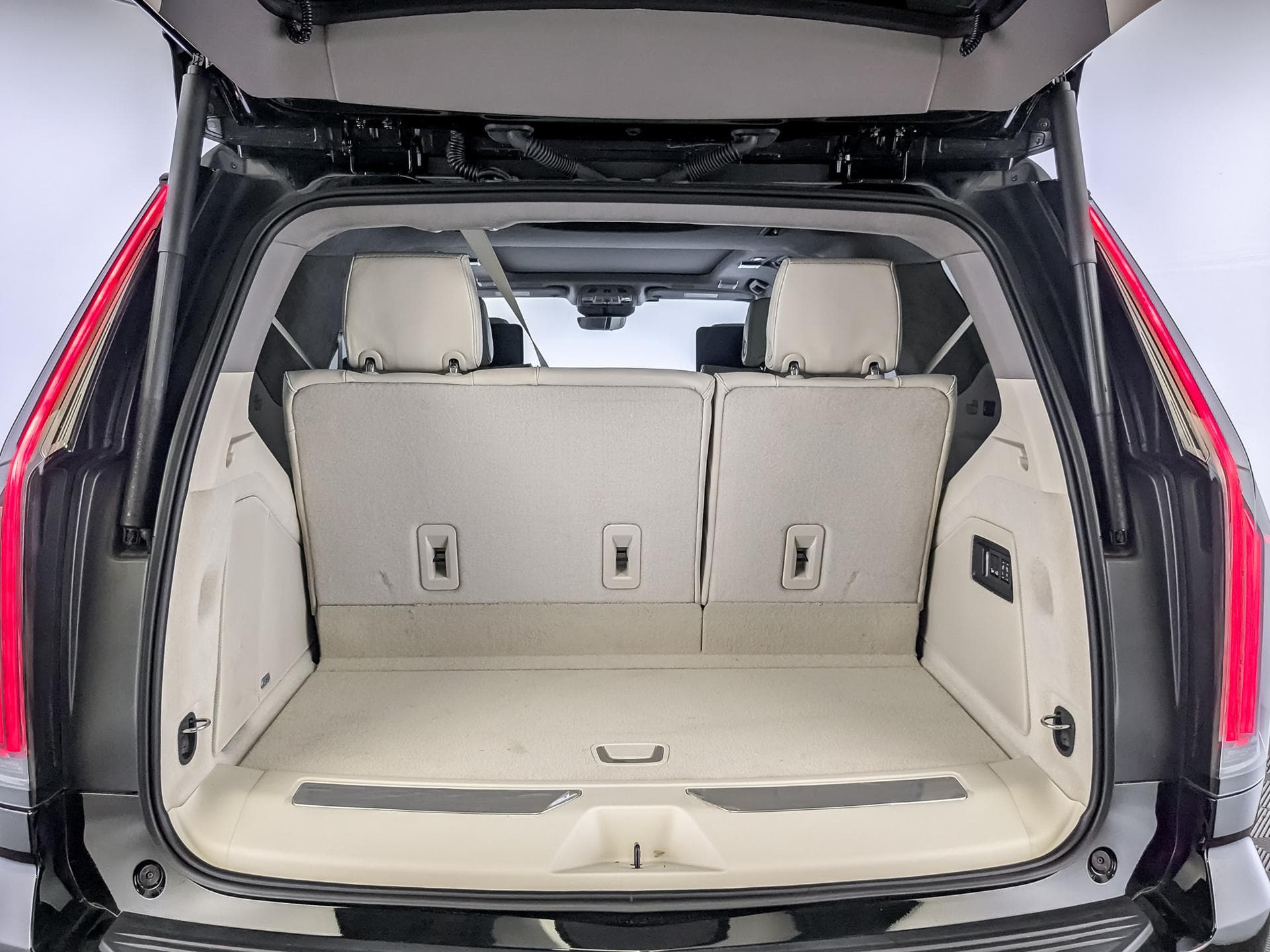 Cadillac Escalade 6.2 V8 Sport Platinum в лизинг - 9