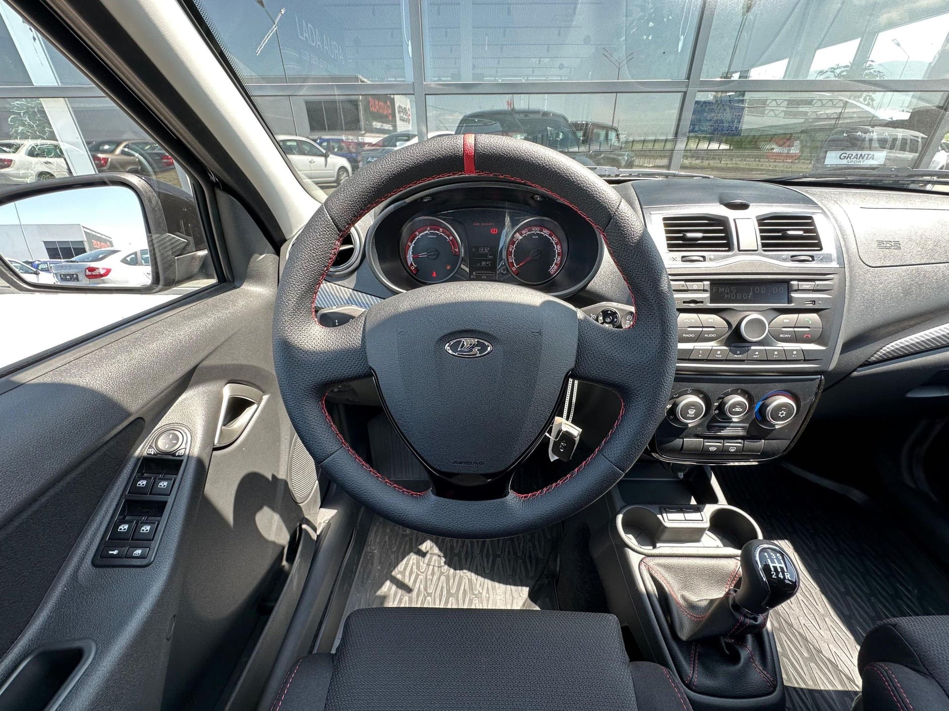 Lada Granta Sportline лифтбек Comfort 1.6 106hp 5MT в лизинг - 10
