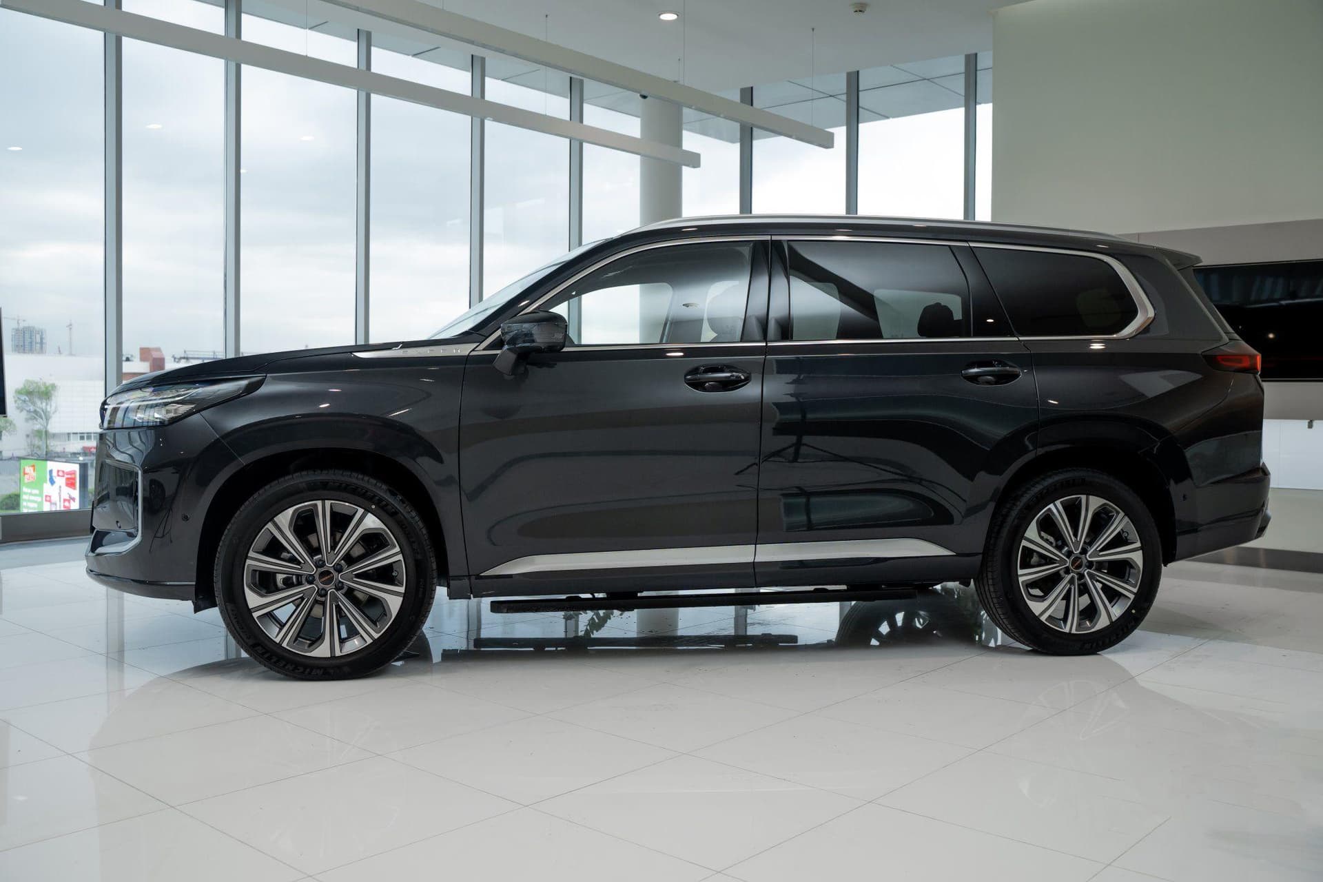 EXEED VX President 7 мест 2.0T 8AT 4WD в лизинг - 4