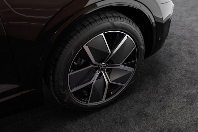 Volkswagen Touareg R-Line V6 3.0 TDI 286hp 8AT в лизинг - 11